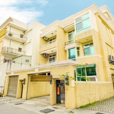 Encounter Hostel Kota Hualien Bagian luar foto