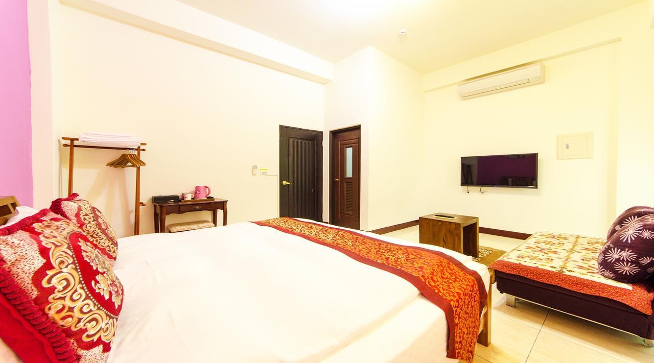 Encounter Hostel Kota Hualien Bagian luar foto
