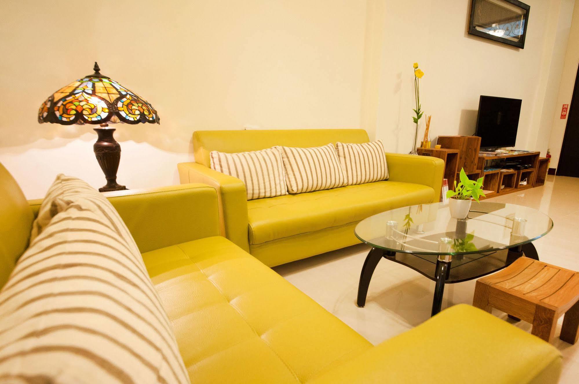 Encounter Hostel Kota Hualien Bagian luar foto